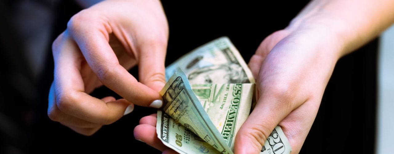 Rooitje geld: de bijnaam voor duizend euro in de Nederlandse straattaal